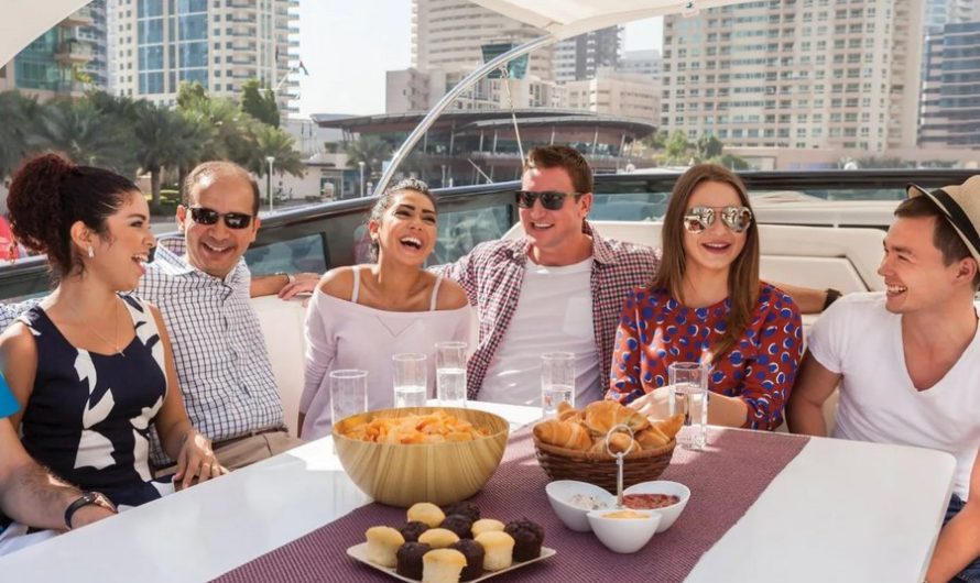 Plan a Yacht Party Without Having to Burn a Hole in Your Pocket